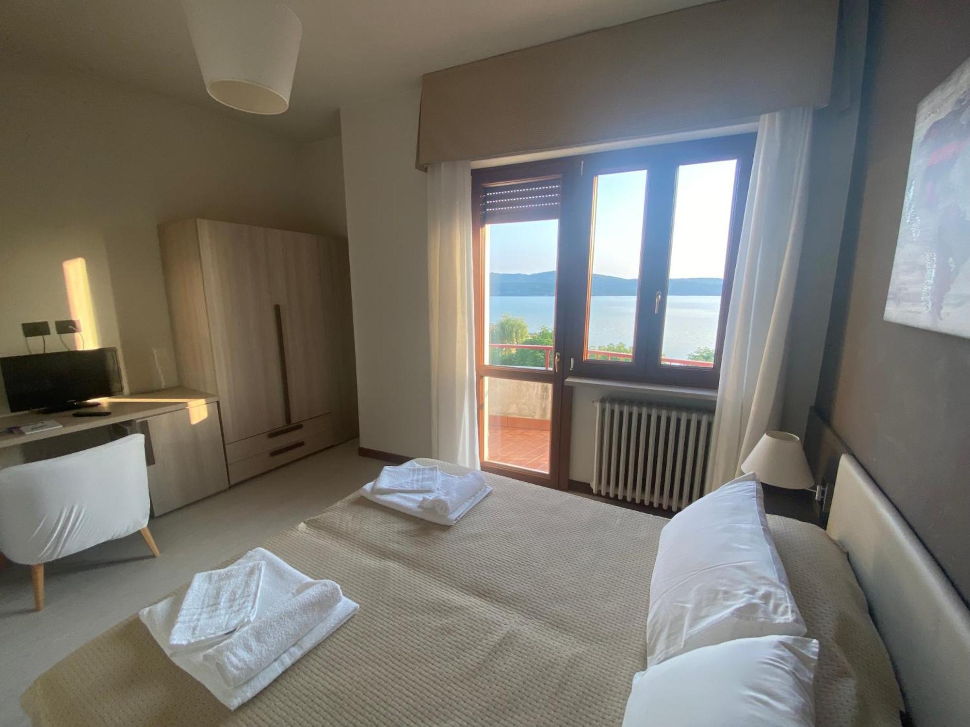 Hotel Lido Viverone Kültér fotó